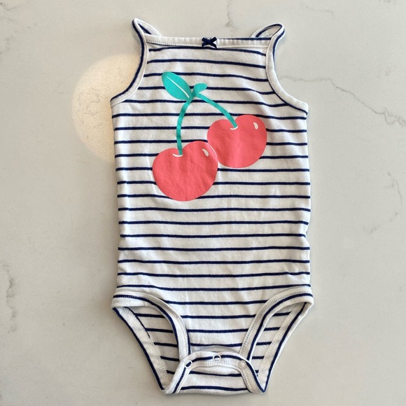 5 Carter’s sleeveless bodysuits / onesies - Picture 2 of 7